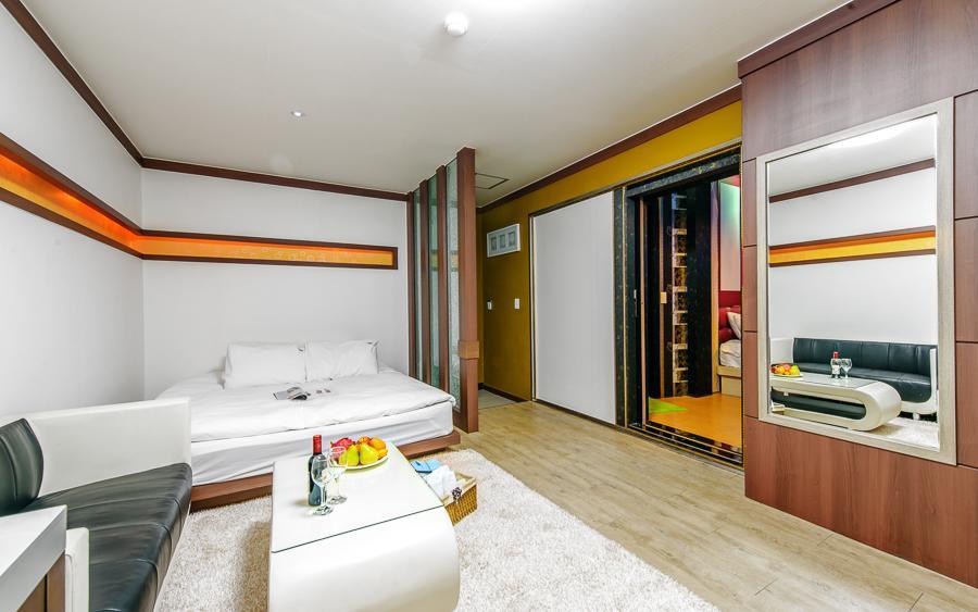 Mk Hotel Йосу Екстер'єр фото